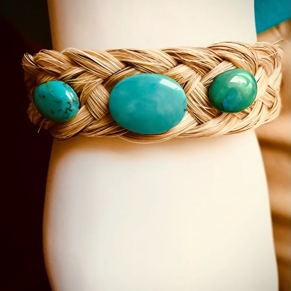 Genuine oval turquoise stones bracelet, braided horse hair on a leather strap - Picture 5 of 10